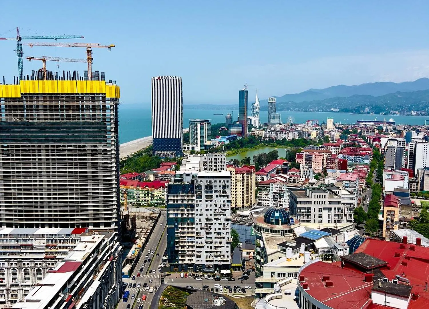 Mountain & Sea View Studio At Alliance Batumi 0*,